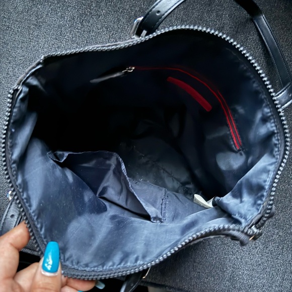 Tommy Hilfiger black shopper purse - Picture 4 of 4